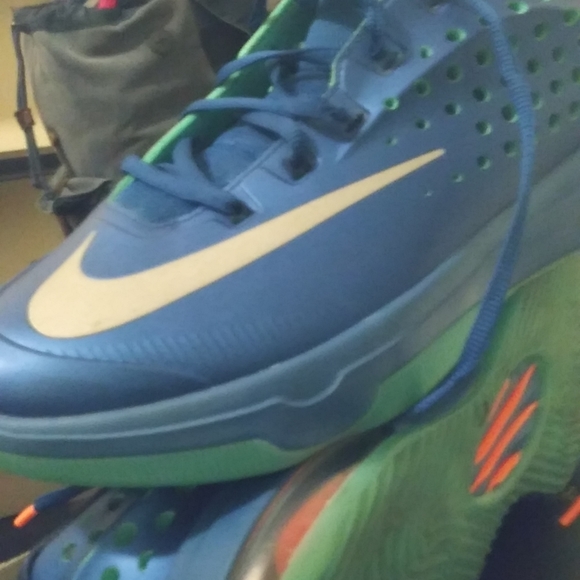 Nike KD Zooms - Picture 5 of 7